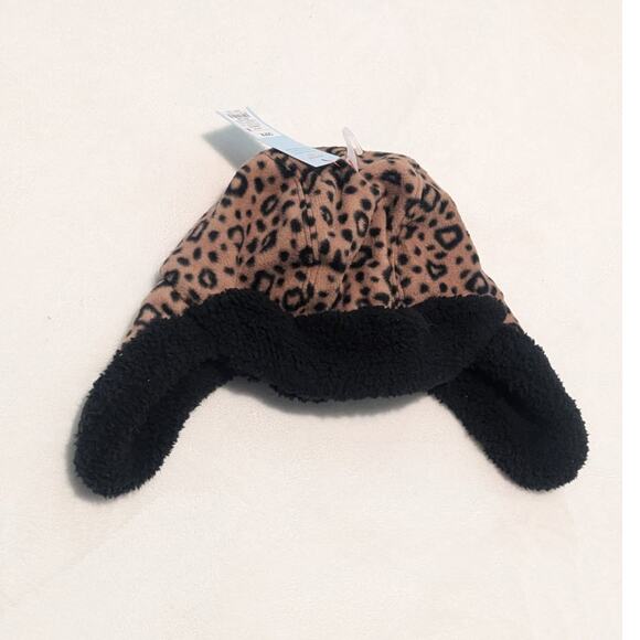 Girls Leopard Ear Flap Hat - Picture 1 of 3